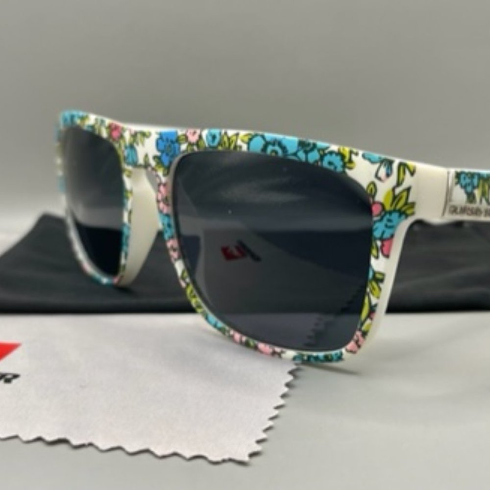 TWO PAIRS!!   New Quiksilver Sunglass Set - Picture 2 of 10